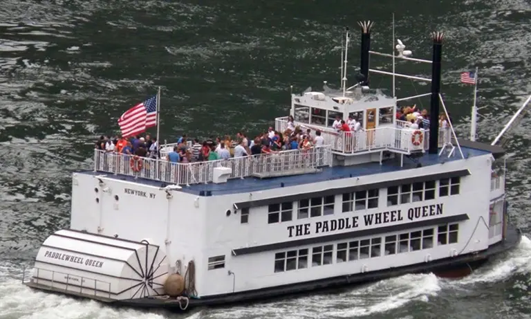 Paddle Wheel Queen