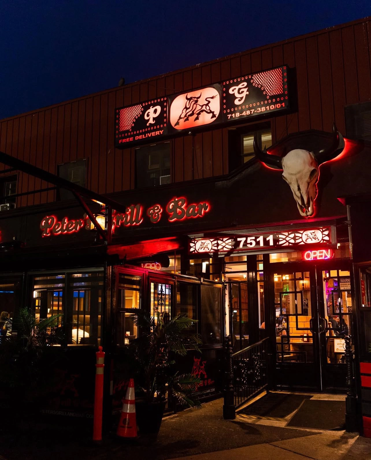 Peter grill and bar