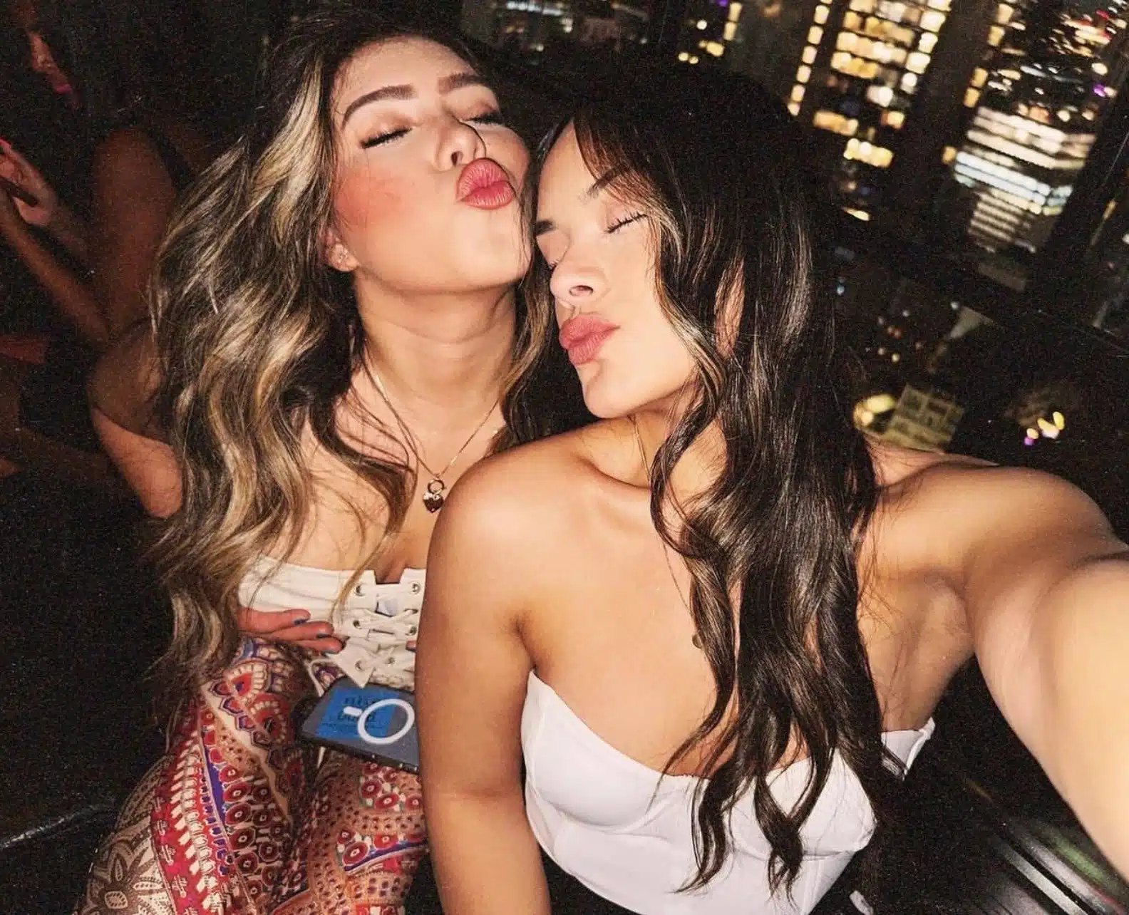 fleur room bottle service