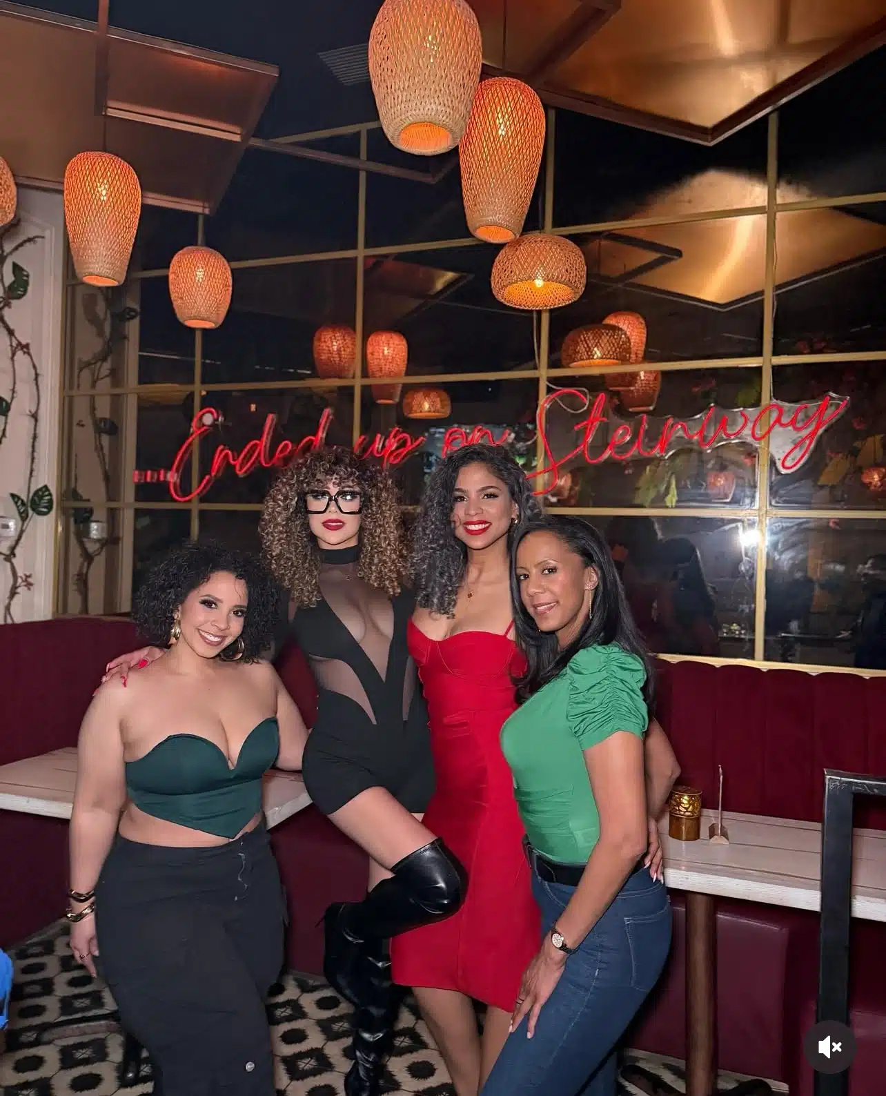 taboo lounge astoria