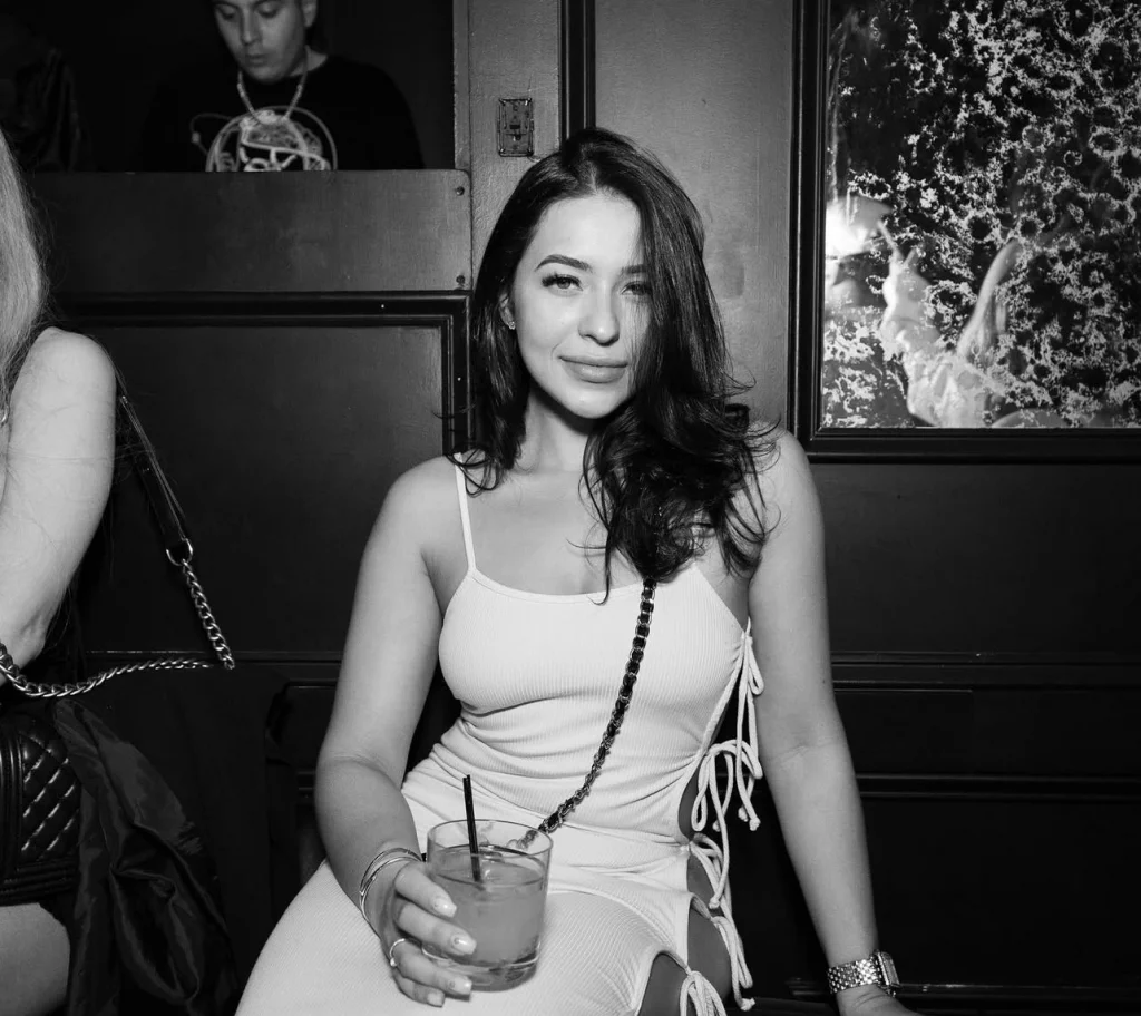 whisper nightclub bottle service