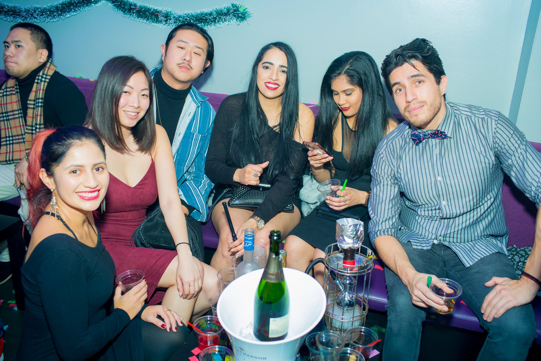 Doha Sunday Night Party Ambiance