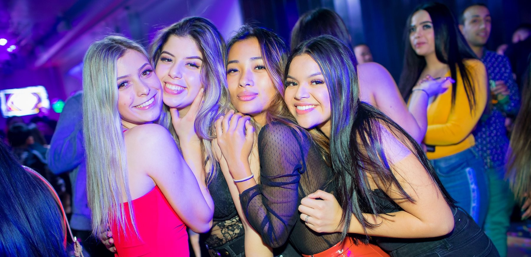 Latin Party Sunday Queens Atmosphere