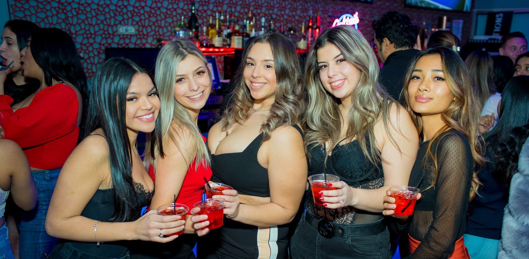 Doha Latin Party Sunday Queens Ambiance