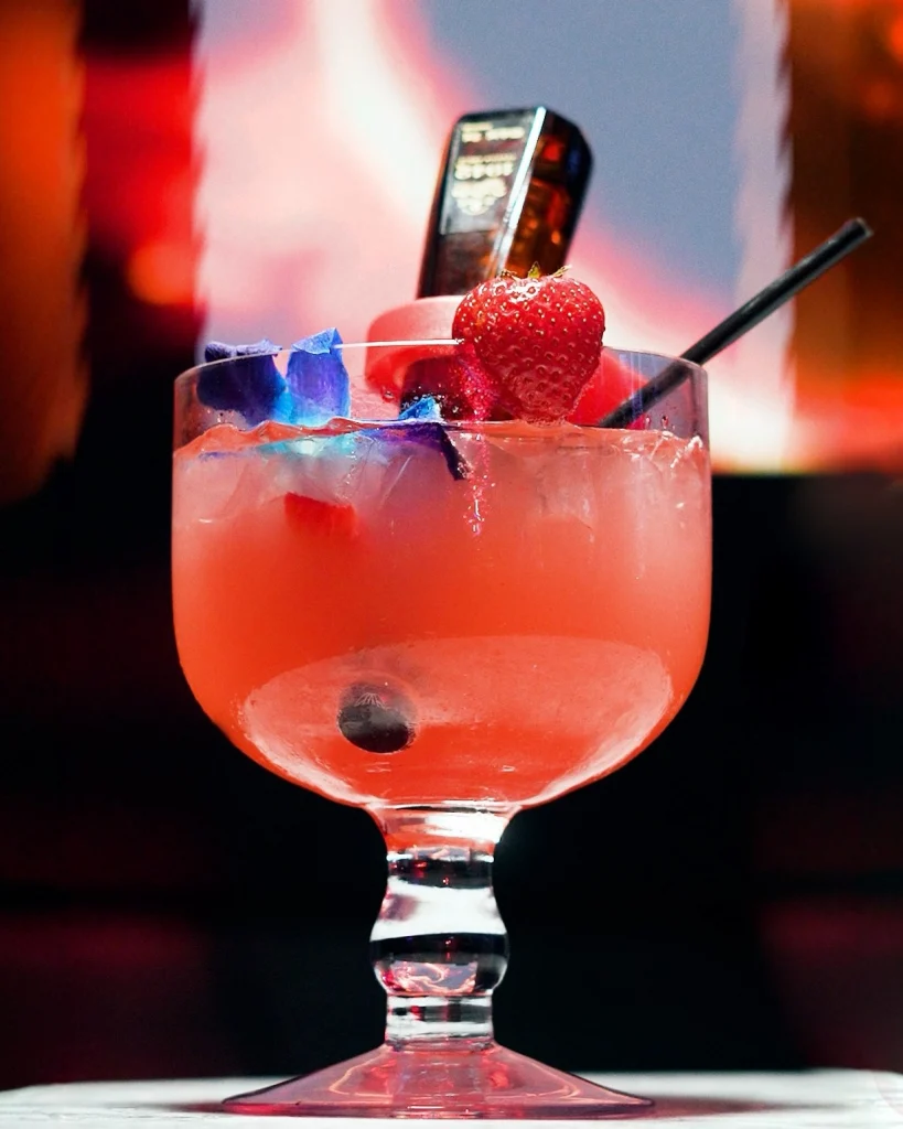 best lounge in astoria queens ny