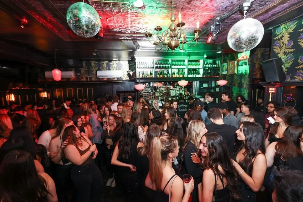 hotel chantelle graduation party