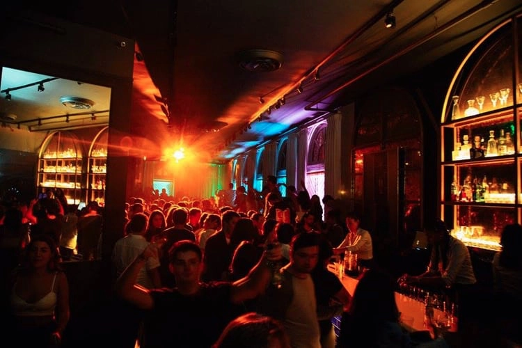 saint Yves Nightclub