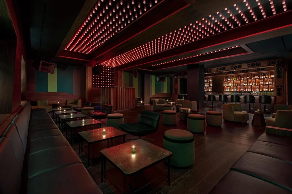 Moxy Brooklyn Williamsburg